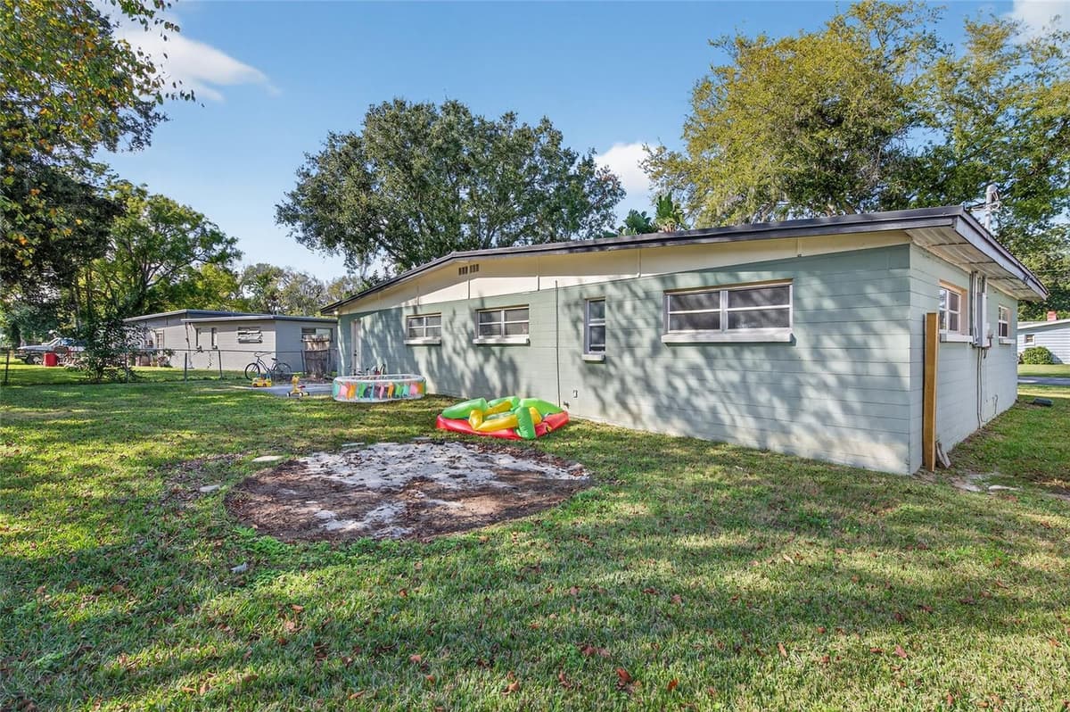 729 FLAMINGO DRIVE — photo 17 of 18