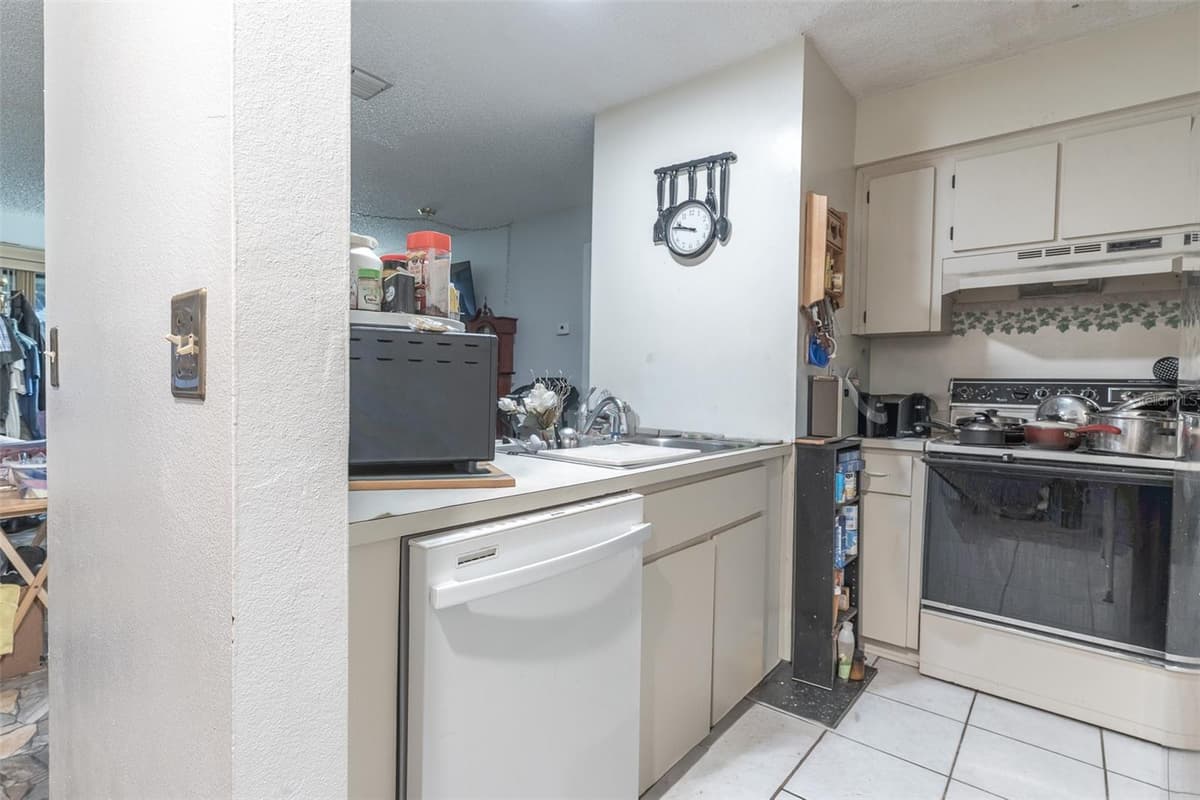 6085 TOPHER TRAIL — photo 4 of 30