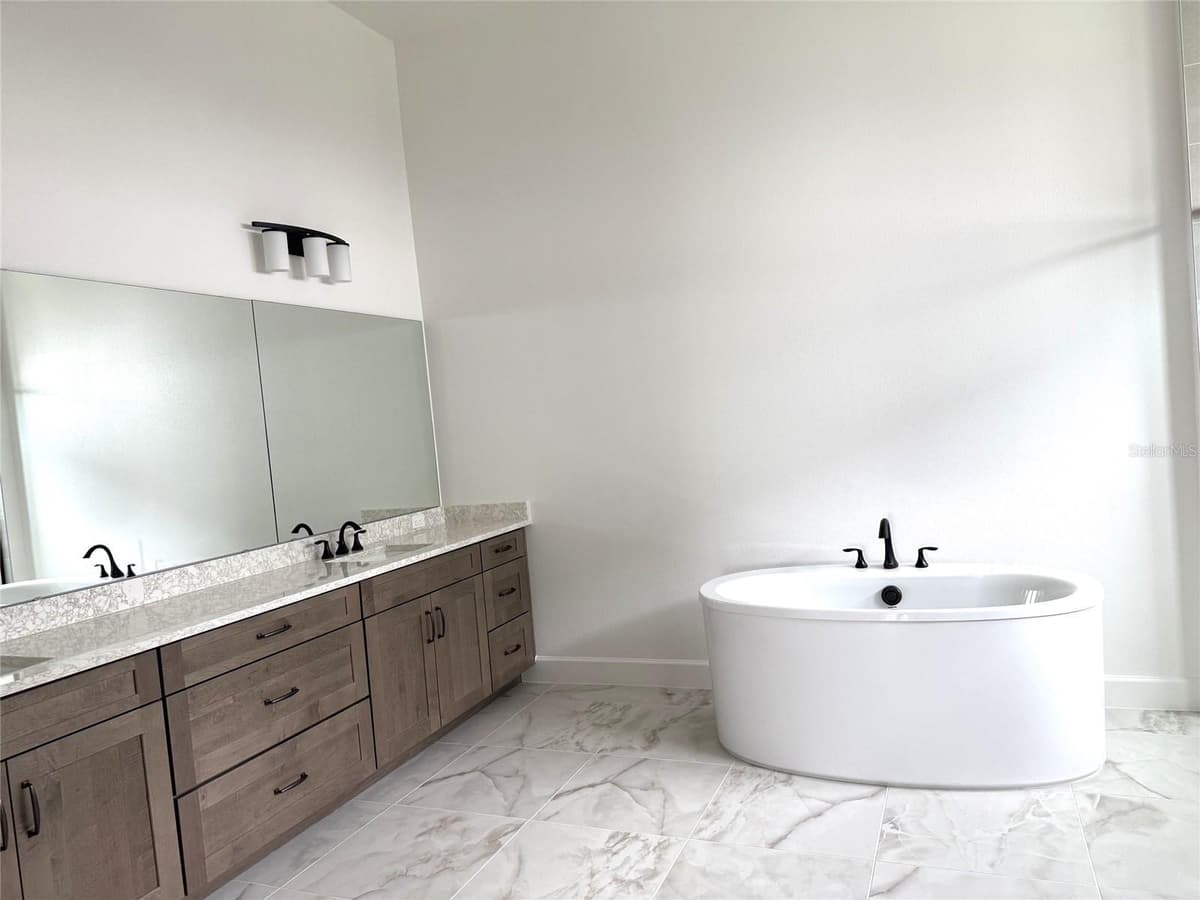 14168 LARKSPUR LAKE DRIVE — photo 14 of 17