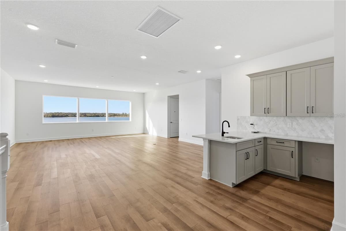 14168 LARKSPUR LAKE DRIVE — photo 11 of 17