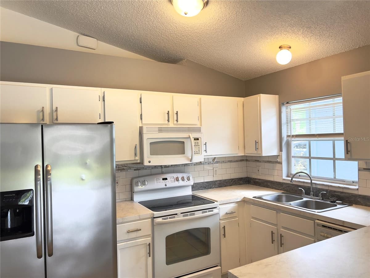 2212 ROSE BROOK COURT — photo 14 of 22