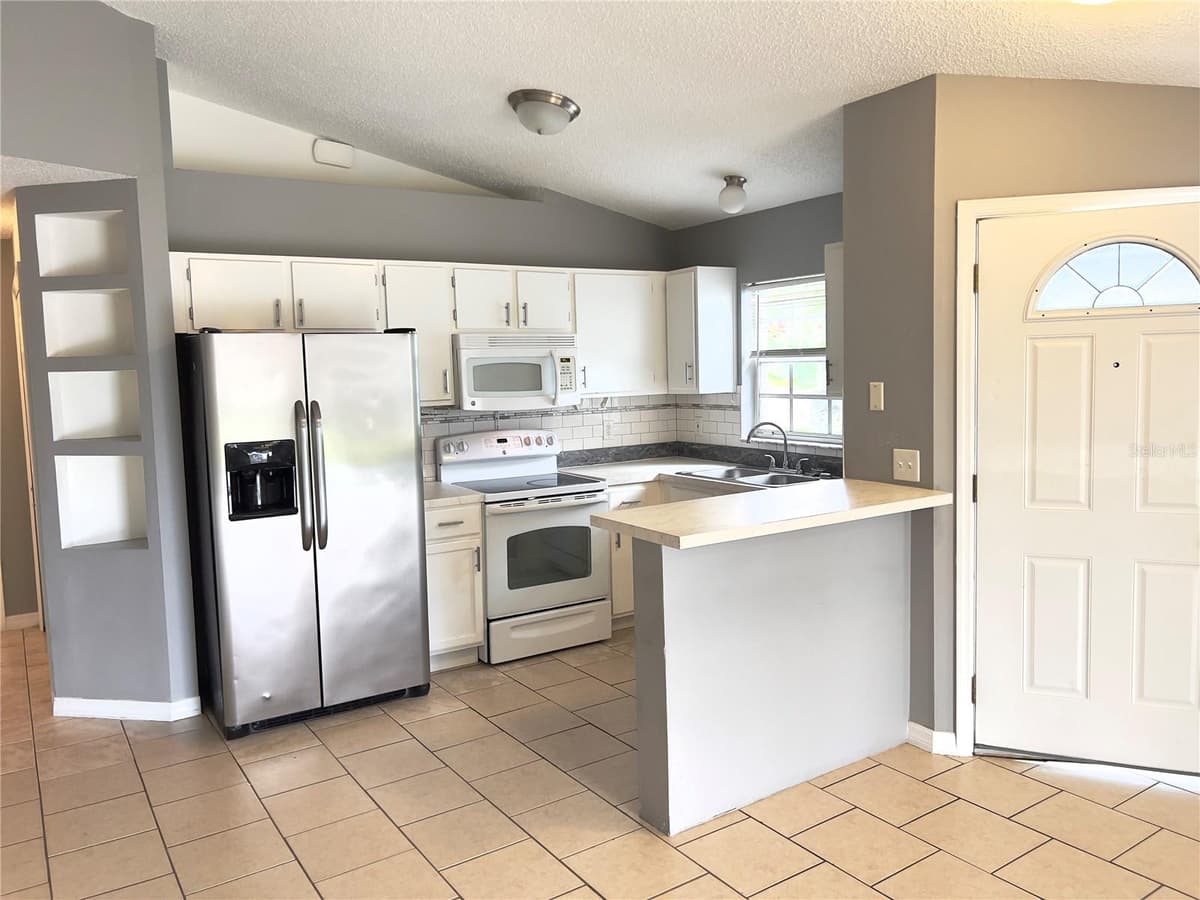 2212 ROSE BROOK COURT — photo 11 of 22