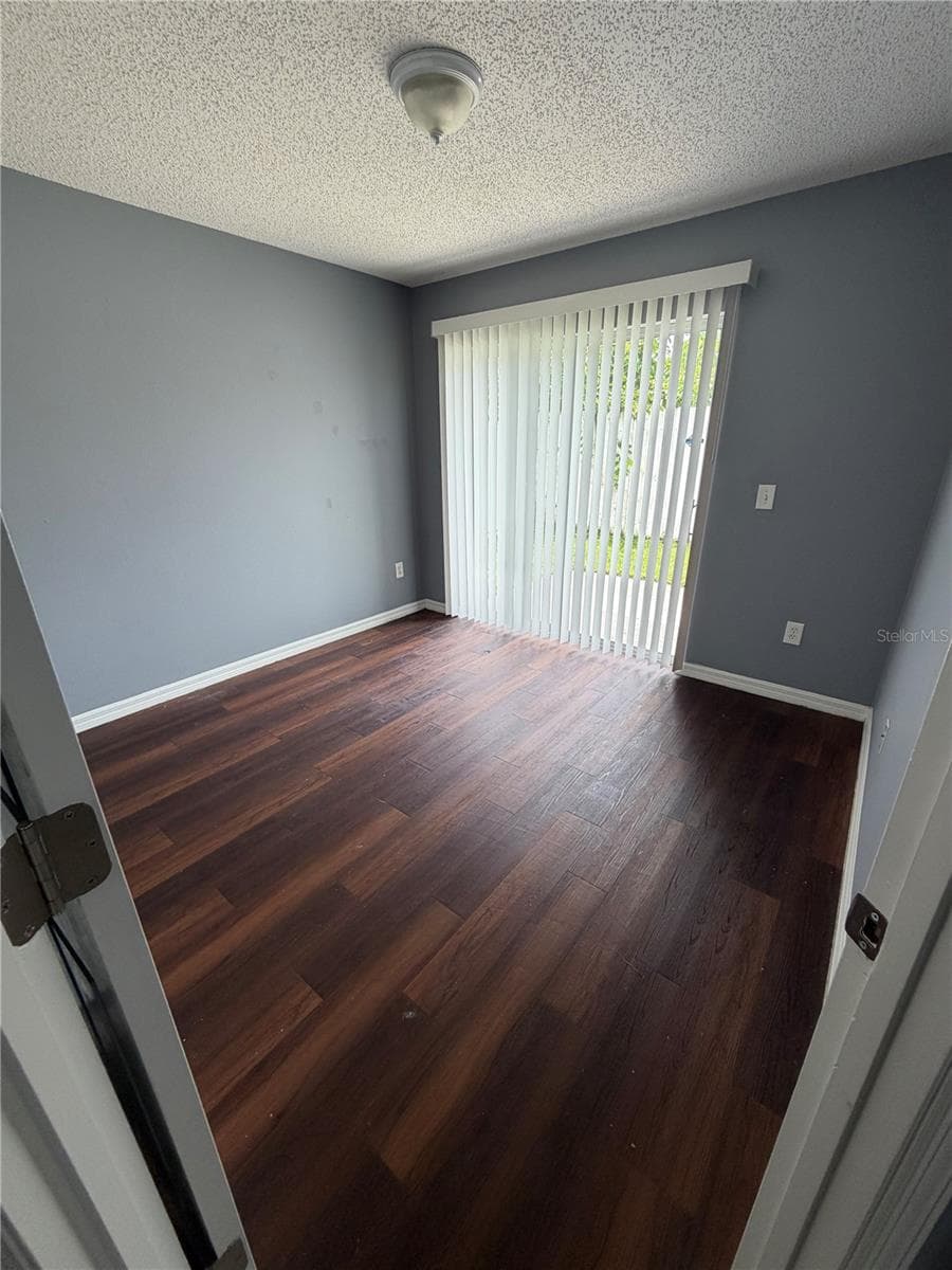 2413 RUDDENSTONE WAY — photo 18 of 33