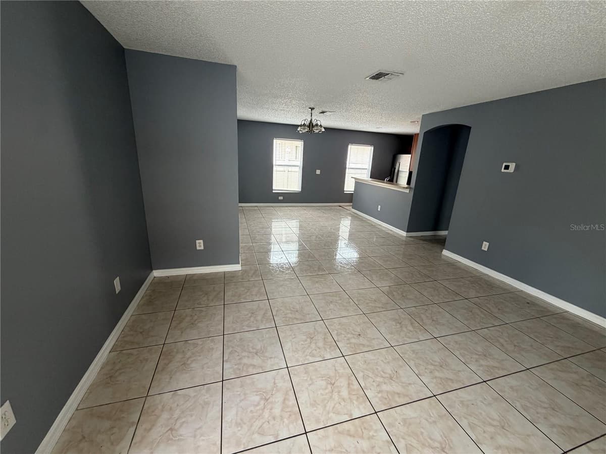 2413 RUDDENSTONE WAY — photo 7 of 33