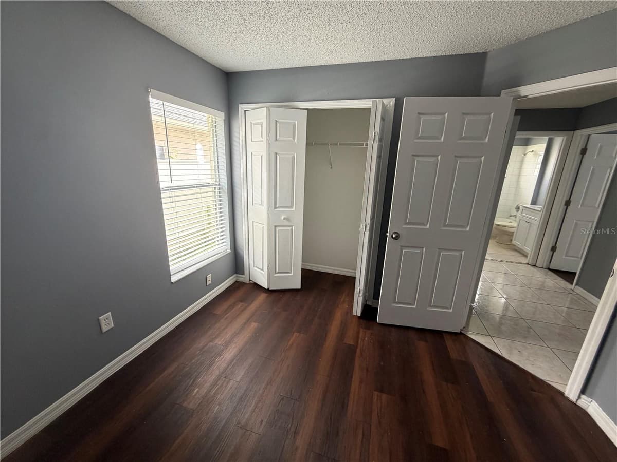 2413 RUDDENSTONE WAY — photo 17 of 33