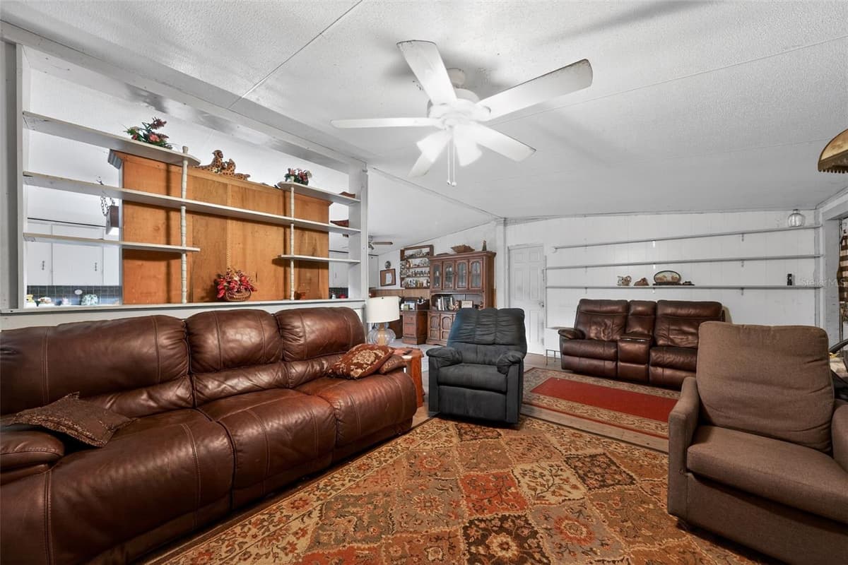 2774 SNIPE DRIVE — photo 7 of 32