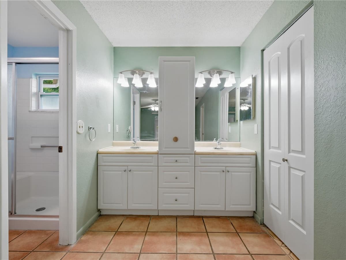 2812 TRAVELERS PALM DRIVE — photo 23 of 37
