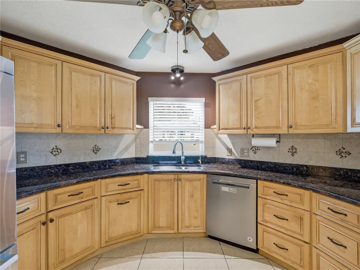 2812 TRAVELERS PALM DRIVE — photo 11 of 37