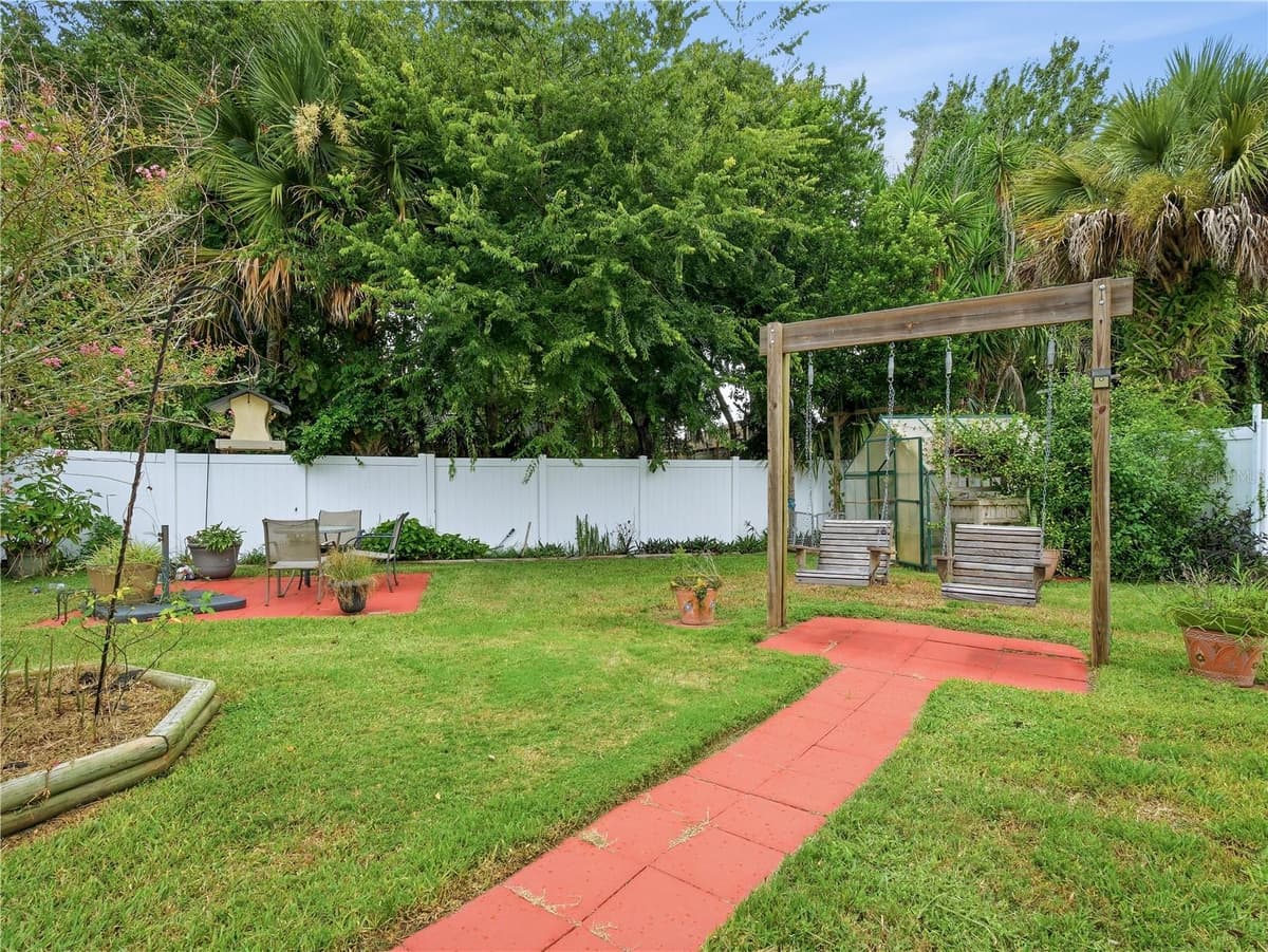 2812 TRAVELERS PALM DRIVE — photo 35 of 37