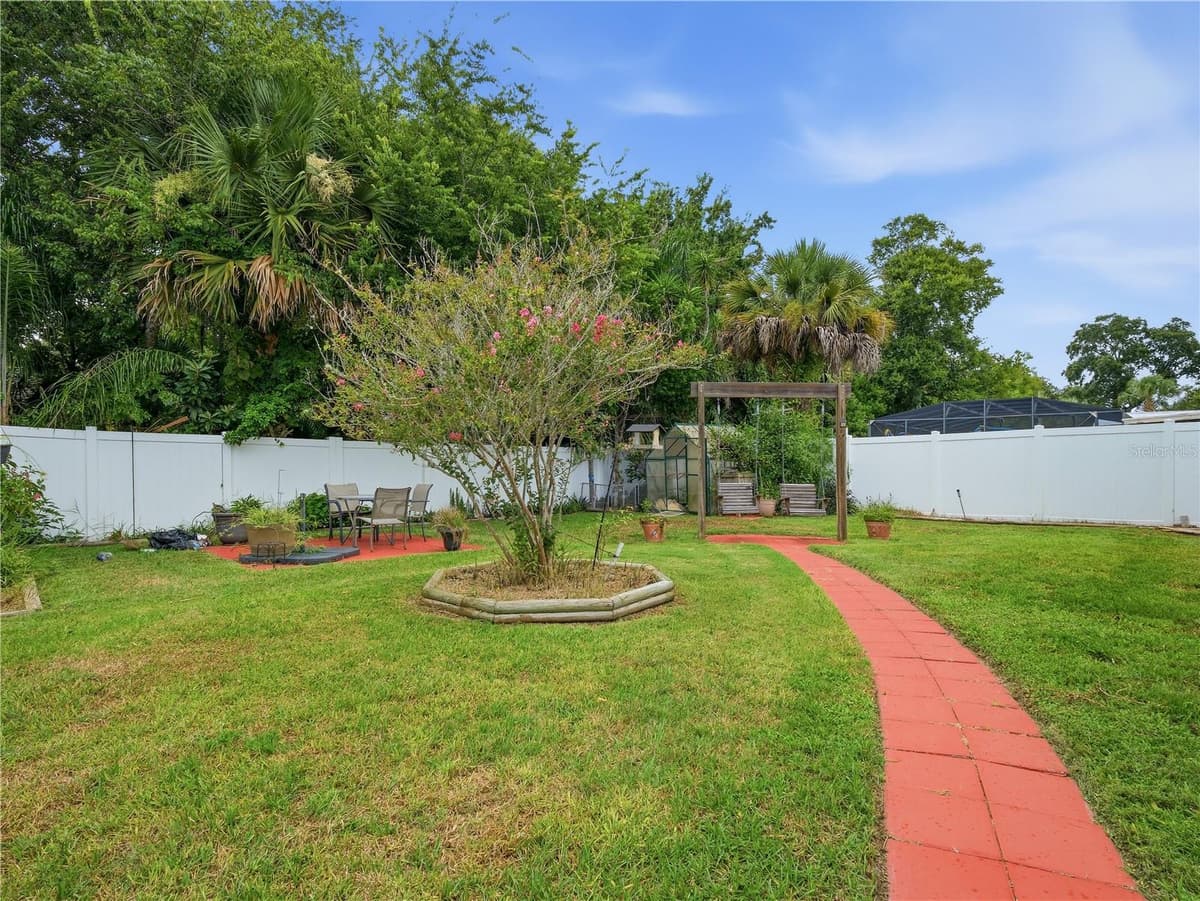 2812 TRAVELERS PALM DRIVE — photo 34 of 37