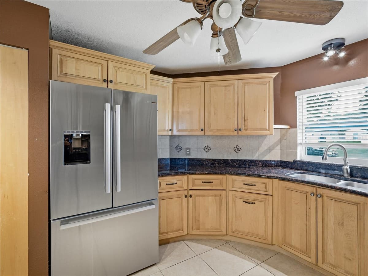 2812 TRAVELERS PALM DRIVE — photo 13 of 37
