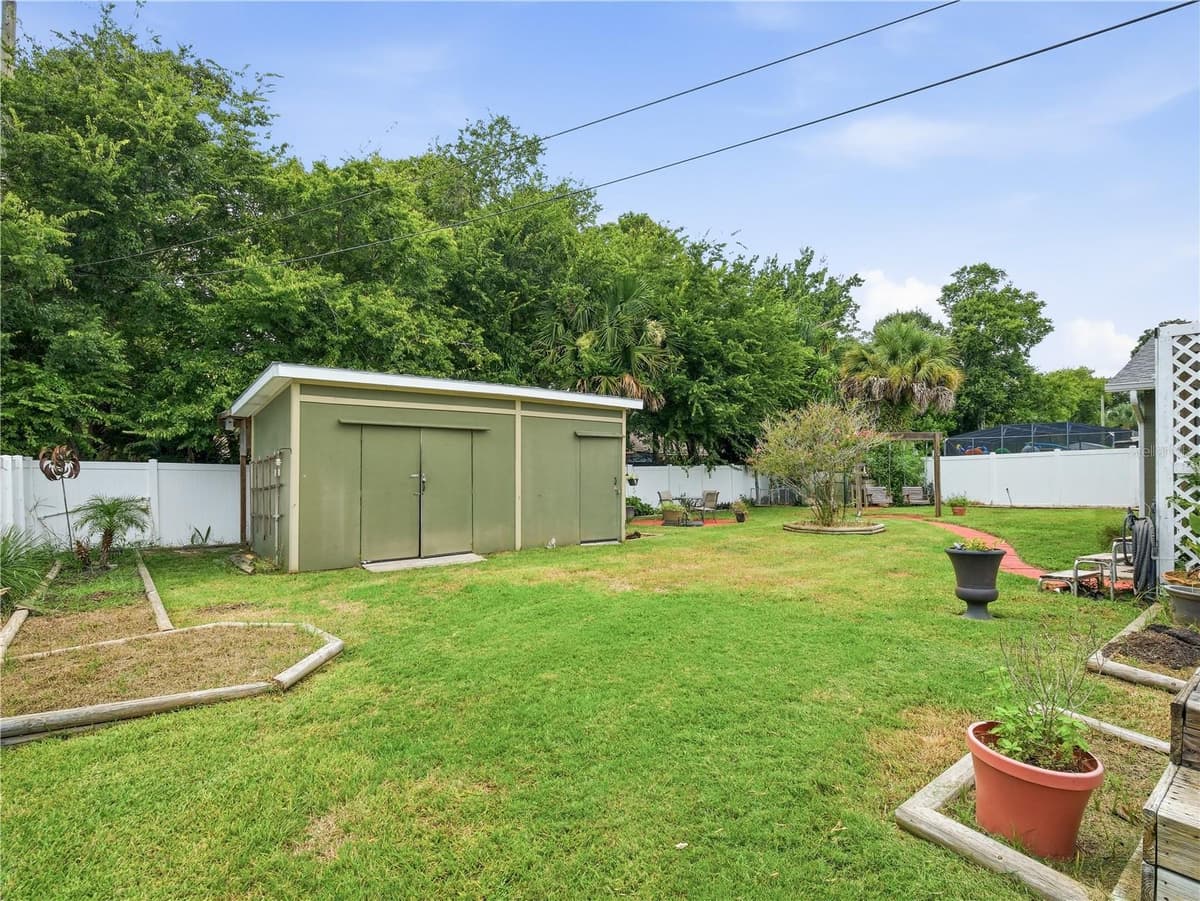 2812 TRAVELERS PALM DRIVE — photo 32 of 37