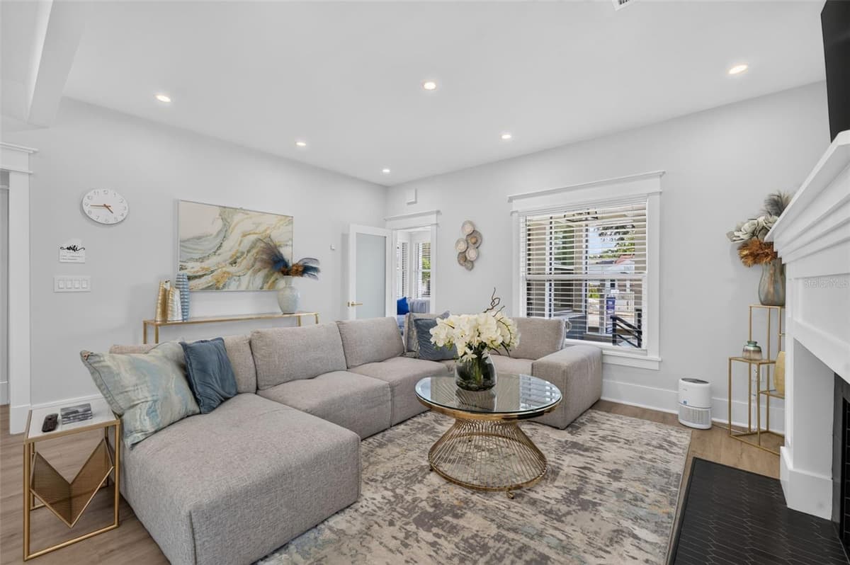 413 PRINCETON STREET — photo 11 of 36