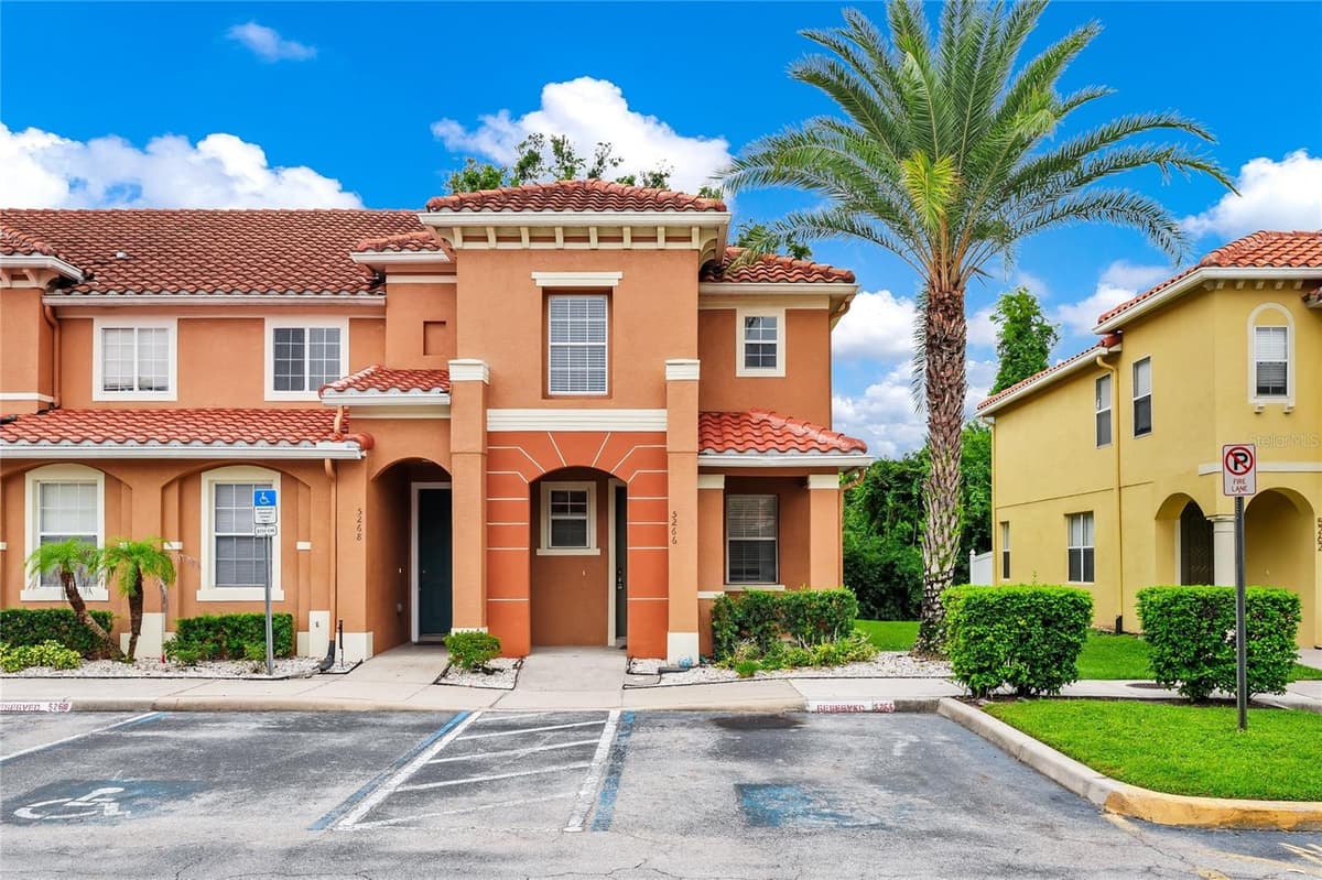 5266 PARADISE CAY CIRCLE — photo 1 of 27