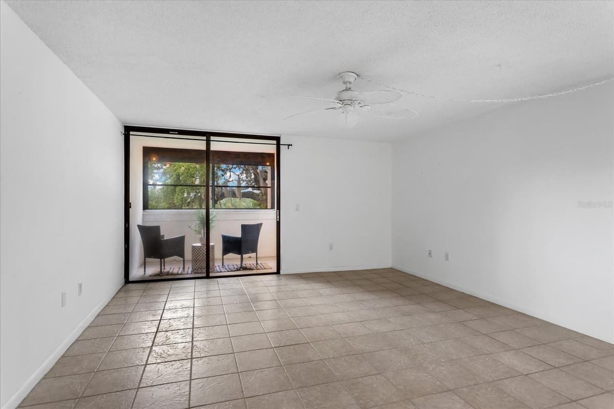 510 CRANES WAY — photo 7 of 32