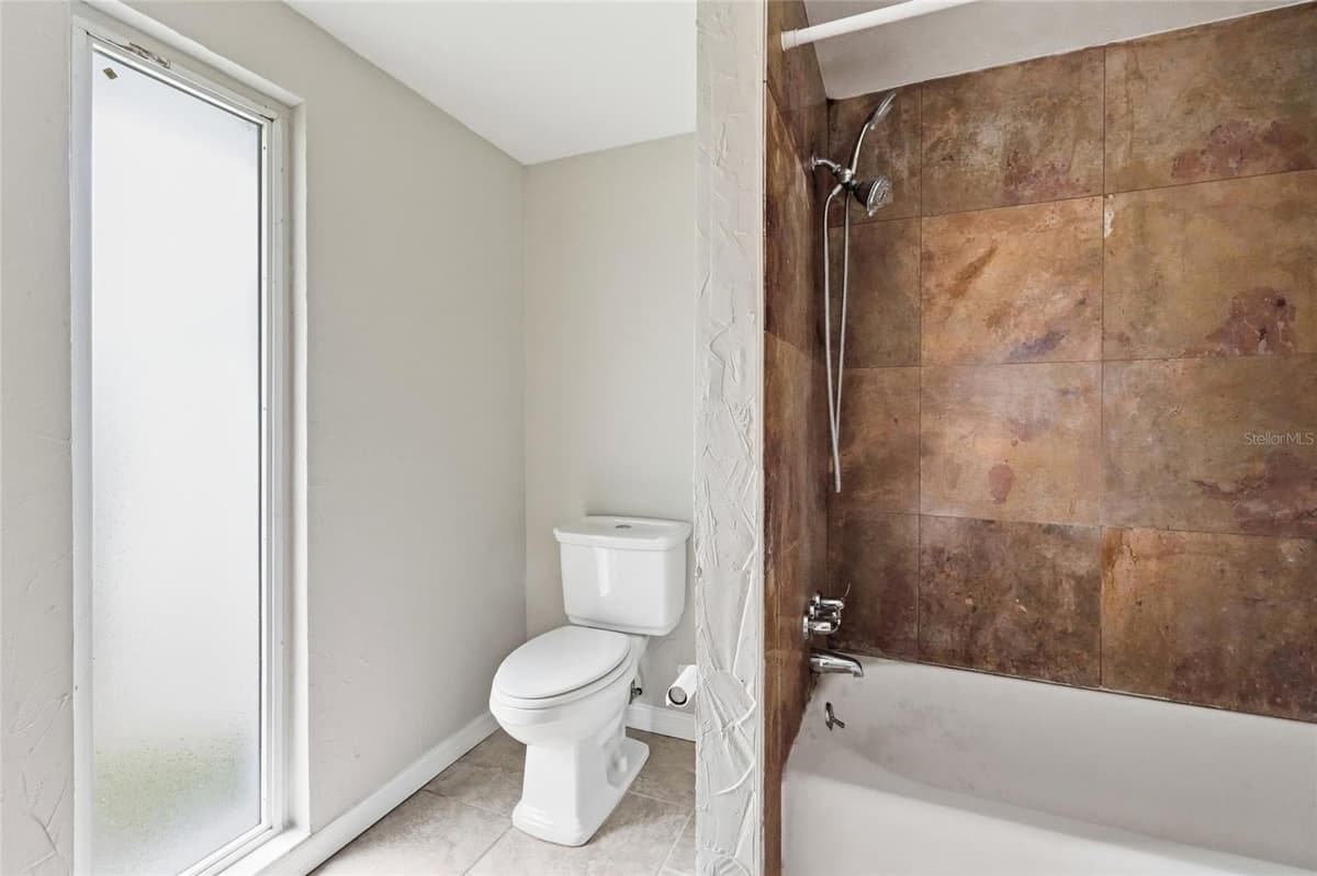 935 EVEREST ROAD — photo 37 of 55