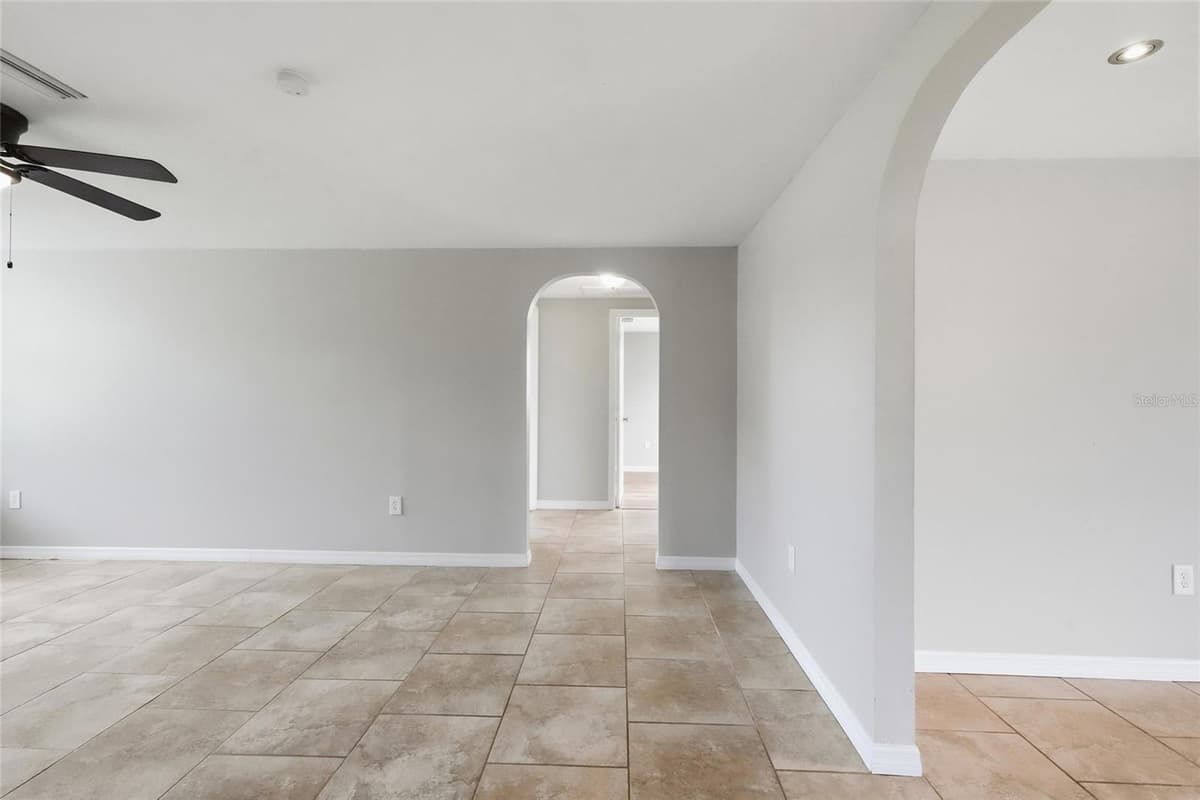 935 EVEREST ROAD — photo 15 of 55
