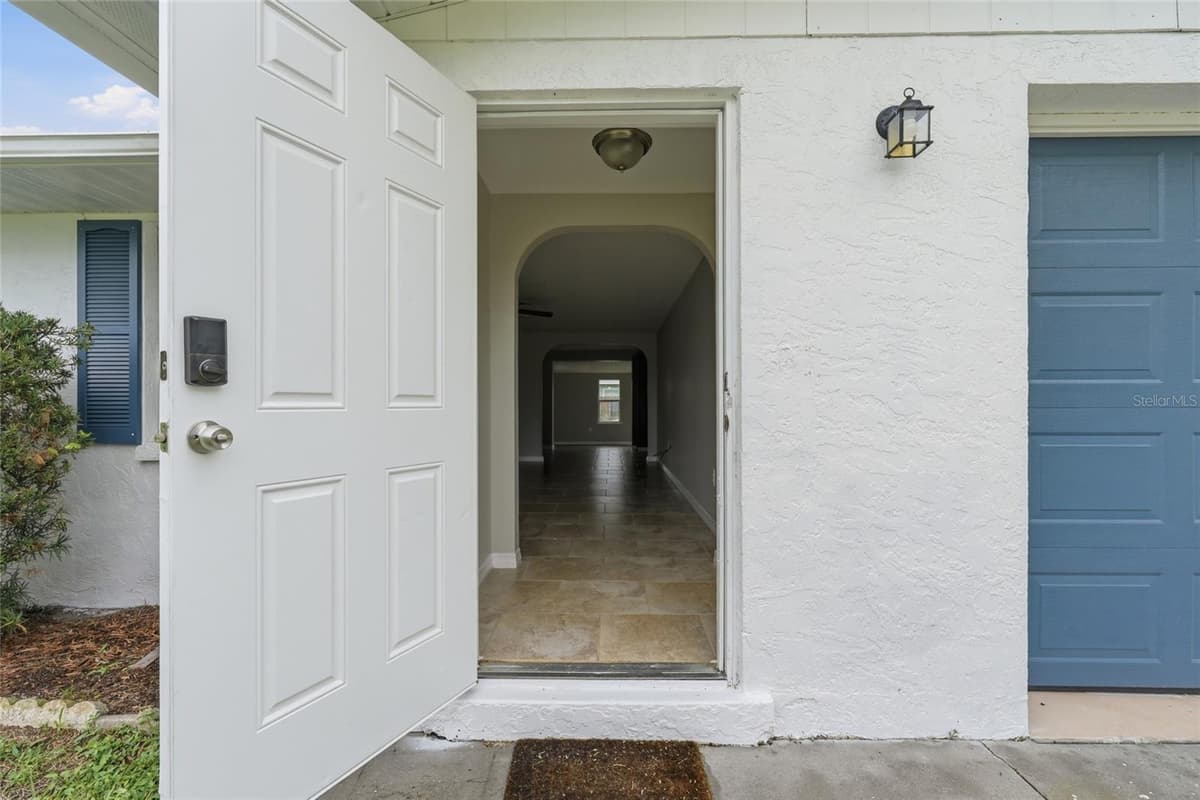 935 EVEREST ROAD — photo 13 of 55