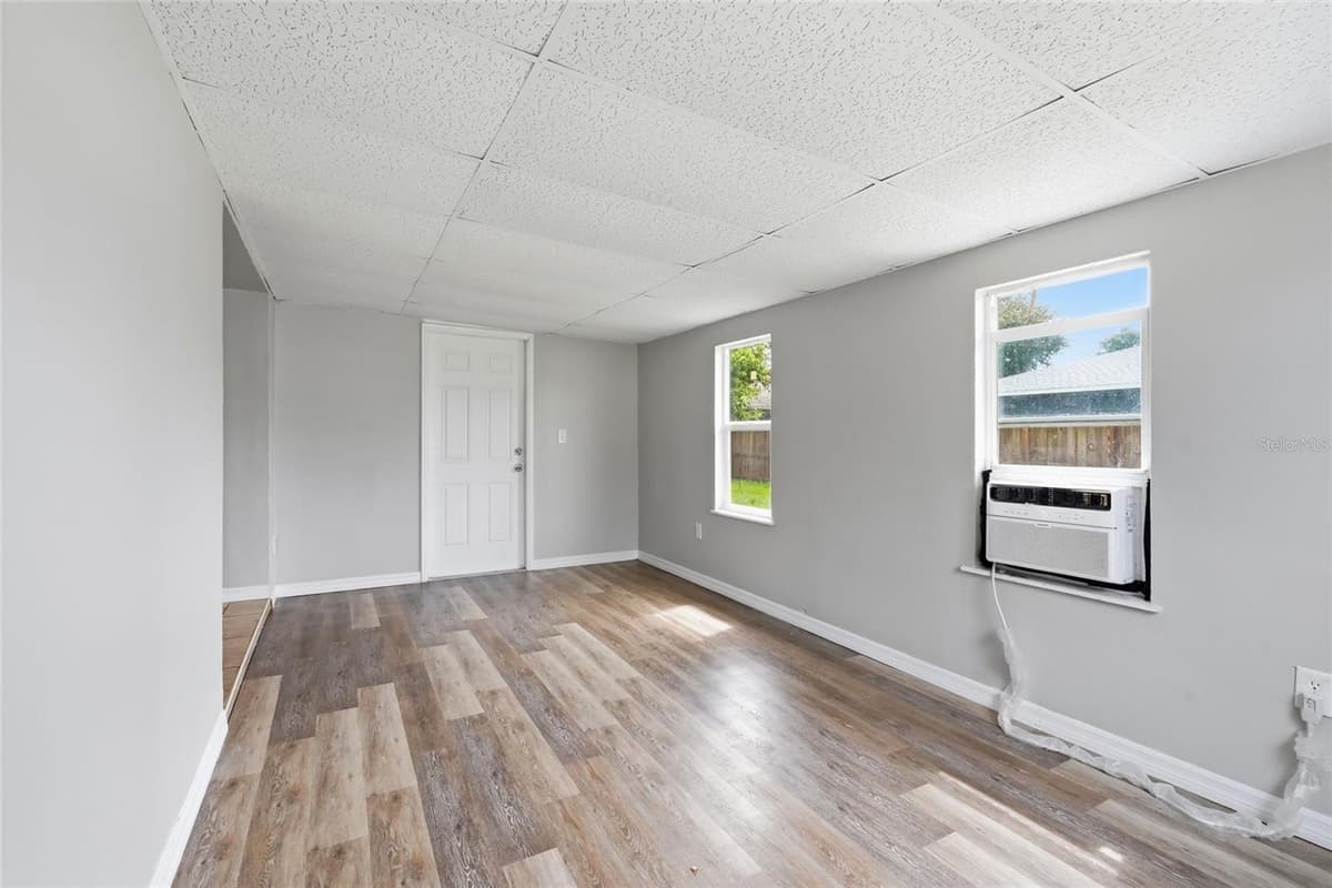 935 EVEREST ROAD — photo 32 of 55