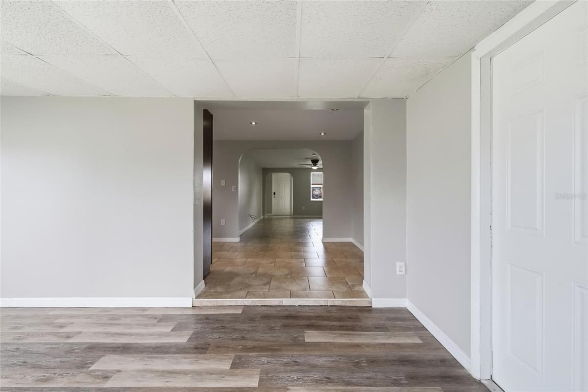 935 EVEREST ROAD — photo 30 of 55
