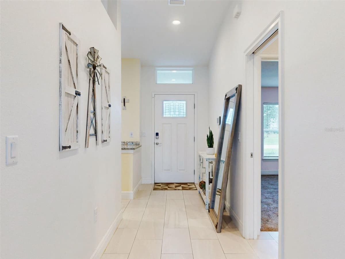 2684 SHIPROCK COURT — photo 2 of 30