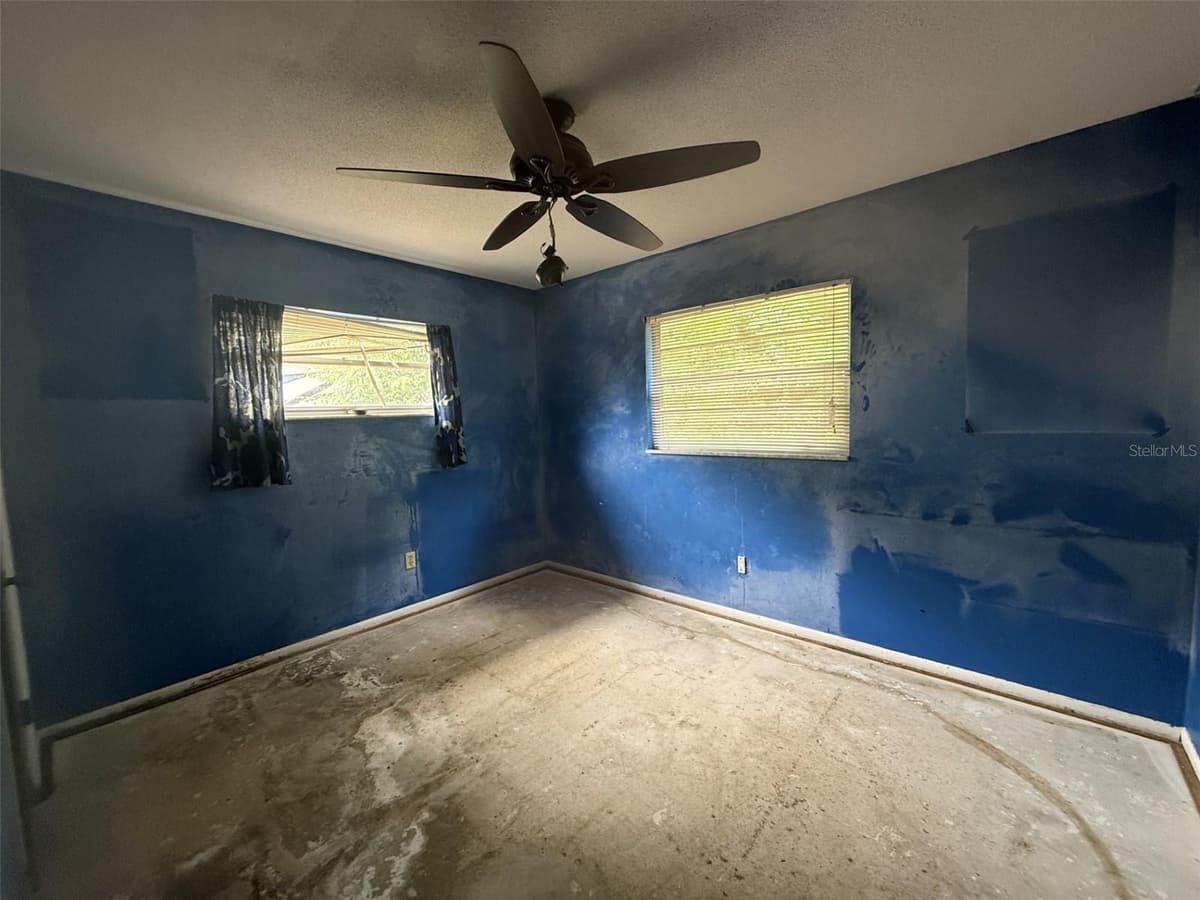7 LAMPLITE COURT — photo 8 of 11