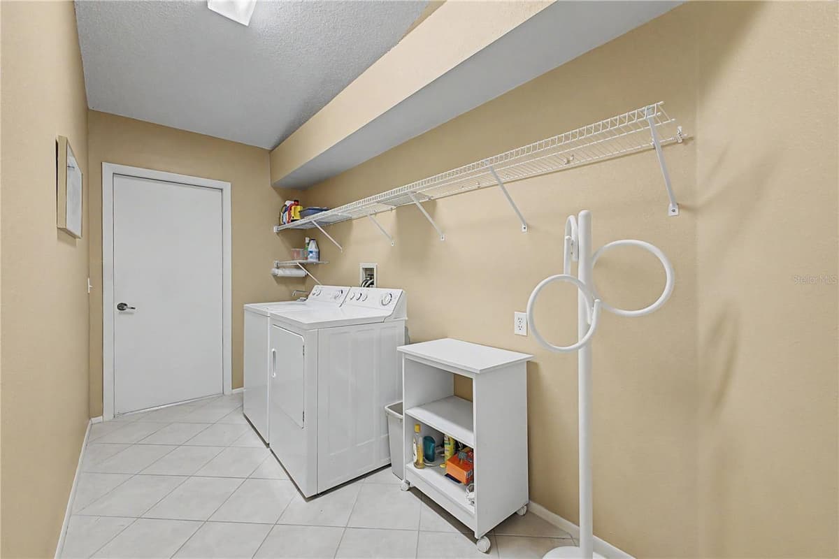 8018 SUGARBUSH DRIVE — photo 23 of 70