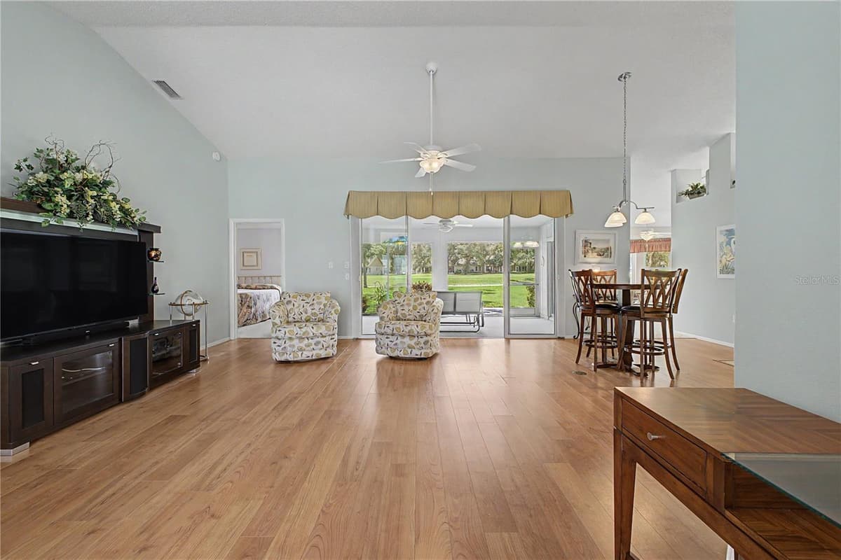 8018 SUGARBUSH DRIVE — photo 11 of 70