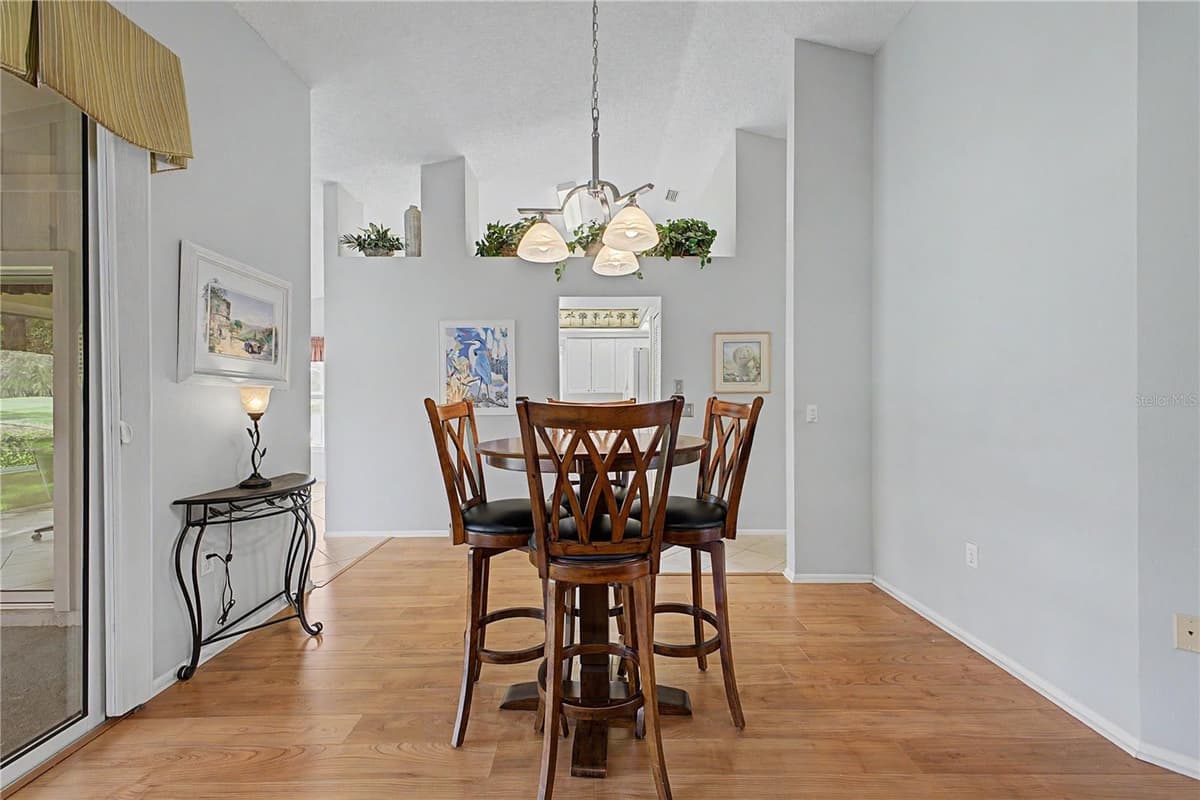8018 SUGARBUSH DRIVE — photo 16 of 70