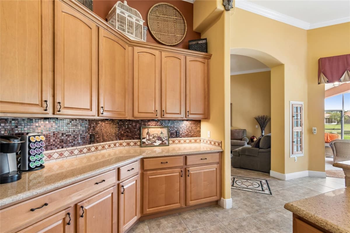 501 MONTAGE LN — photo 19 of 81