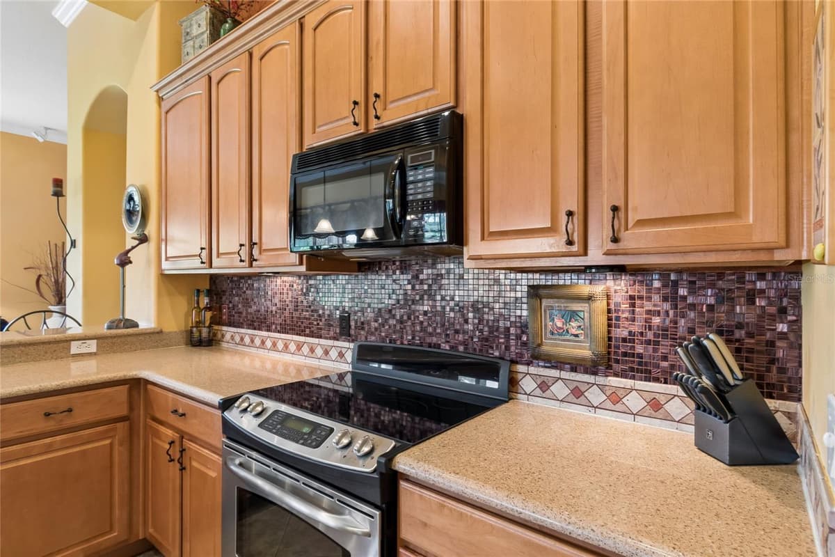 501 MONTAGE LN — photo 18 of 81