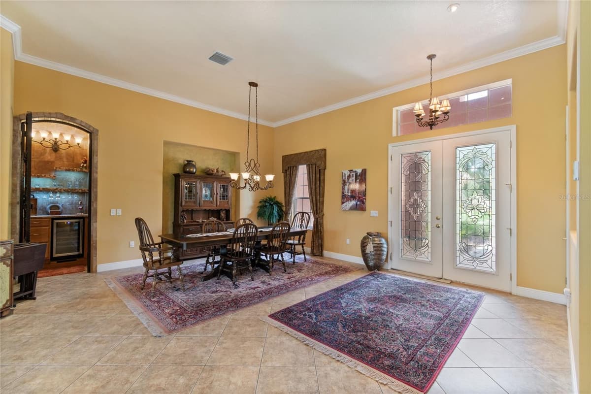 501 MONTAGE LN — photo 8 of 81