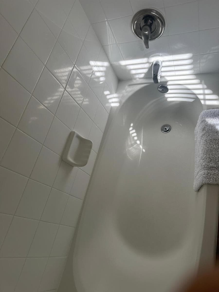 8107 COCONUT PALM WAY — photo 8 of 15
