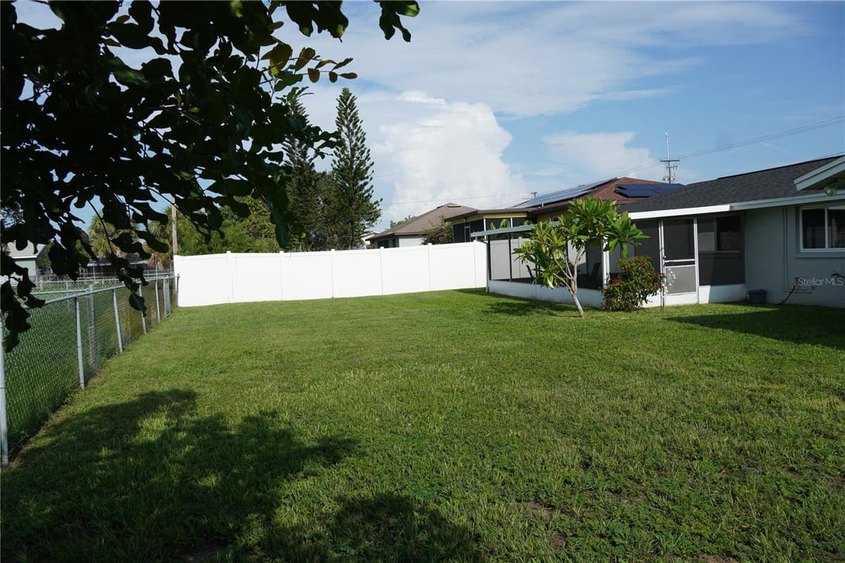 536 FLAMINGO DRIVE — photo 42 of 49
