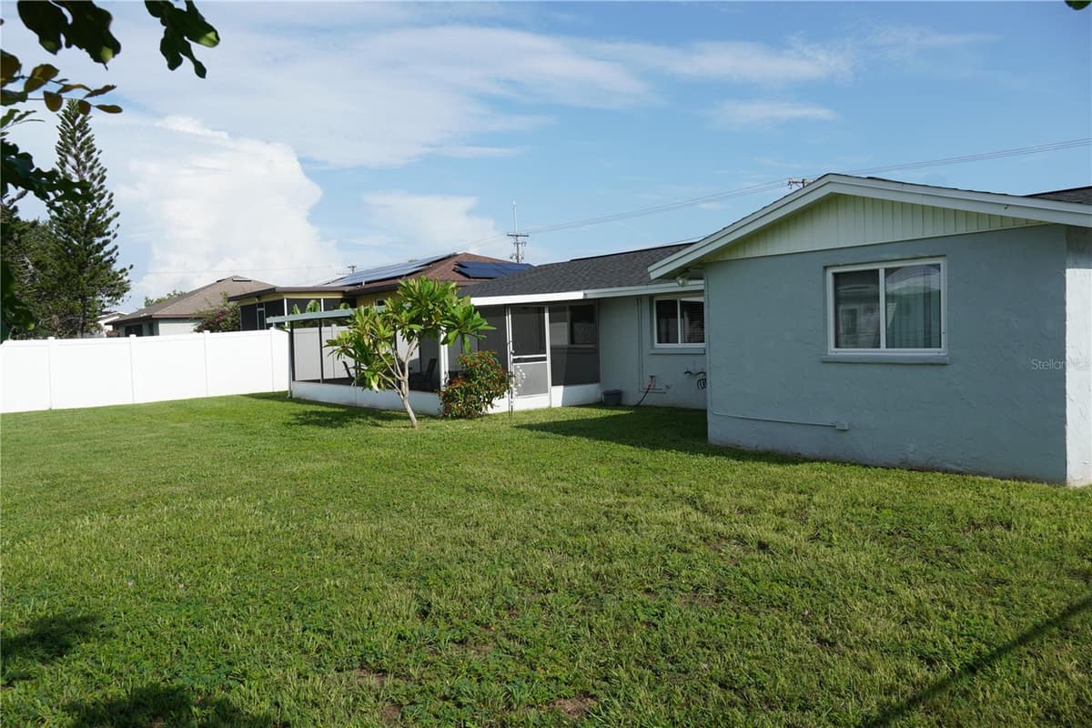 536 FLAMINGO DRIVE — photo 41 of 49