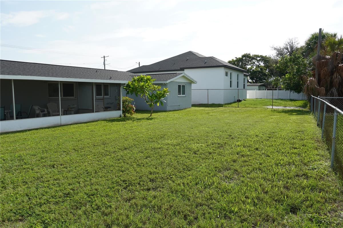 536 FLAMINGO DRIVE — photo 45 of 49