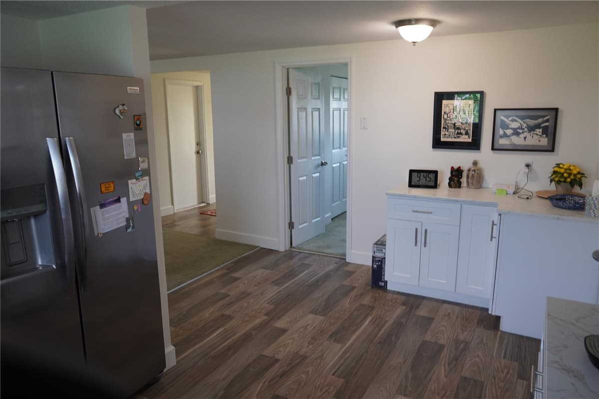 536 FLAMINGO DRIVE — photo 9 of 49