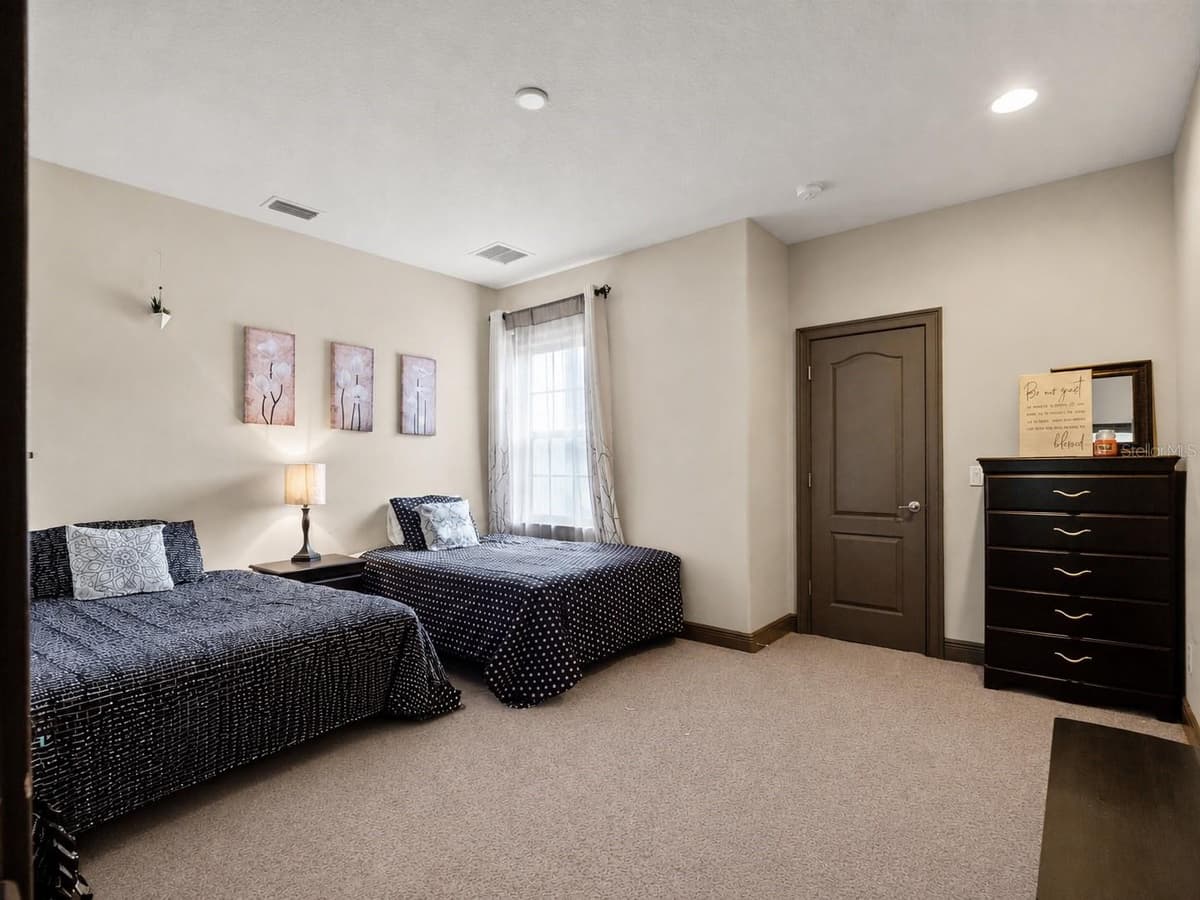 7361 BELLA FORESTA PLACE — photo 38 of 47