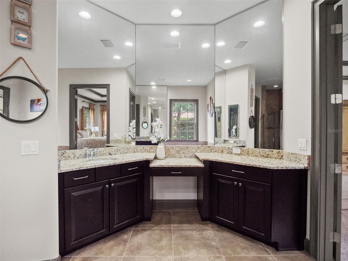 7361 BELLA FORESTA PLACE — photo 18 of 47
