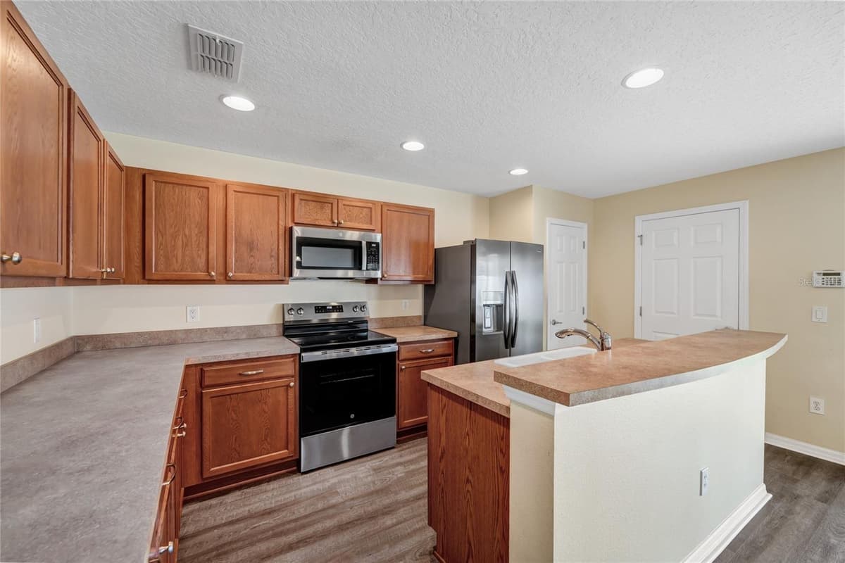 13812 CEPHEUS DRIVE — photo 13 of 46