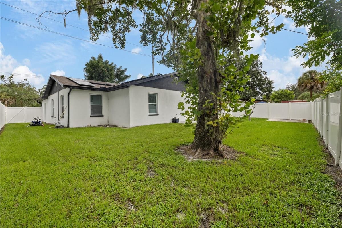 3209 HANNA AVENUE — photo 31 of 37