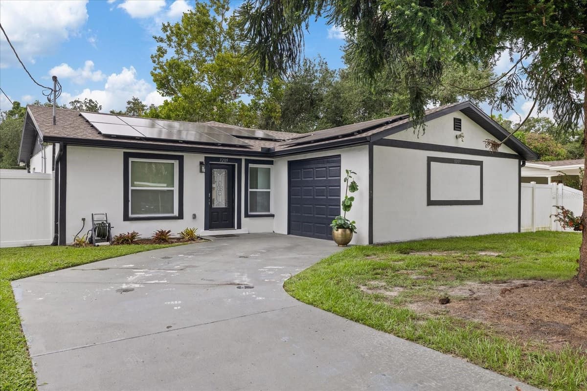 3209 HANNA AVENUE — photo 1 of 37