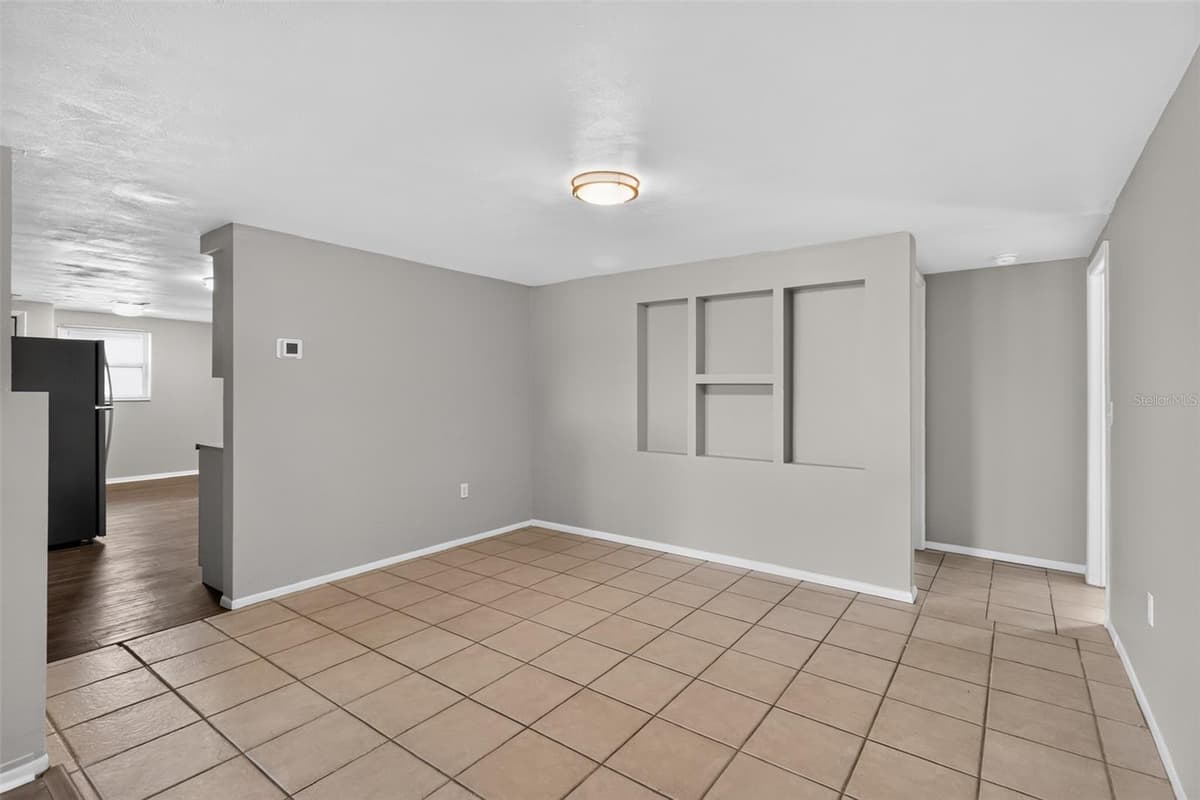 11236 YELLOWWOOD LANE — photo 8 of 37