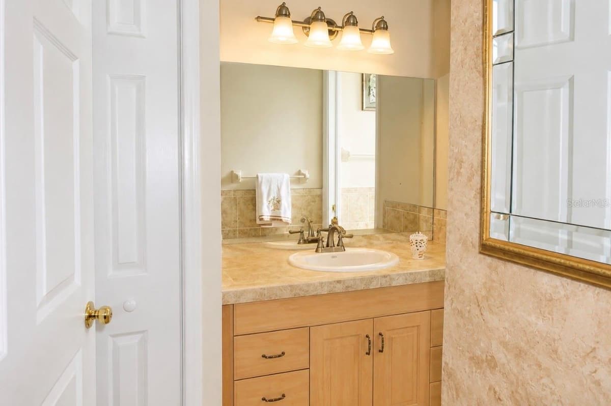 7717 MITCHELL RANCH ROAD — photo 11 of 14