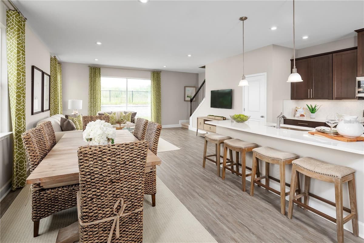 6712 CEDAR LANDING CIRCLE — photo 4 of 9