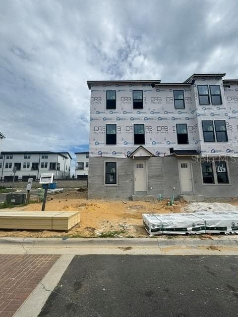 15153 GROVESIDE ROAD — photo 2 of 45