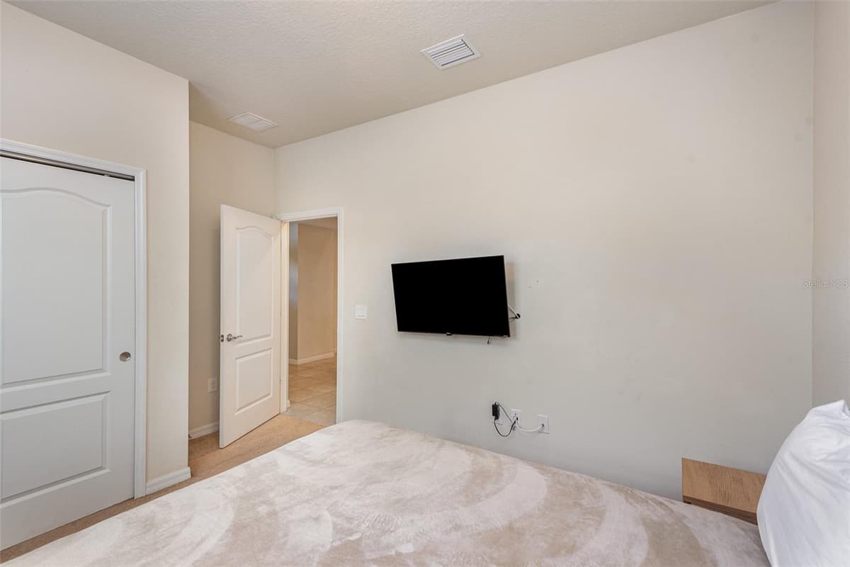 9025 RHODES STREET — photo 26 of 36
