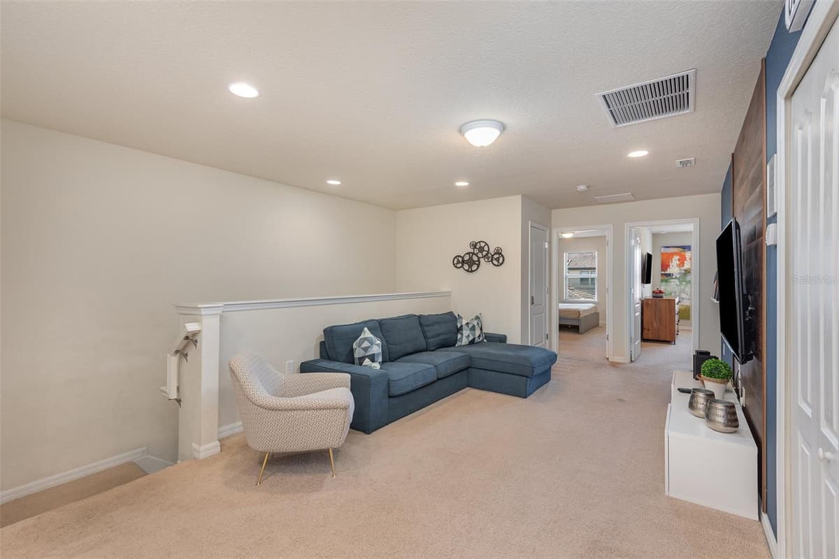 9025 RHODES STREET — photo 12 of 36