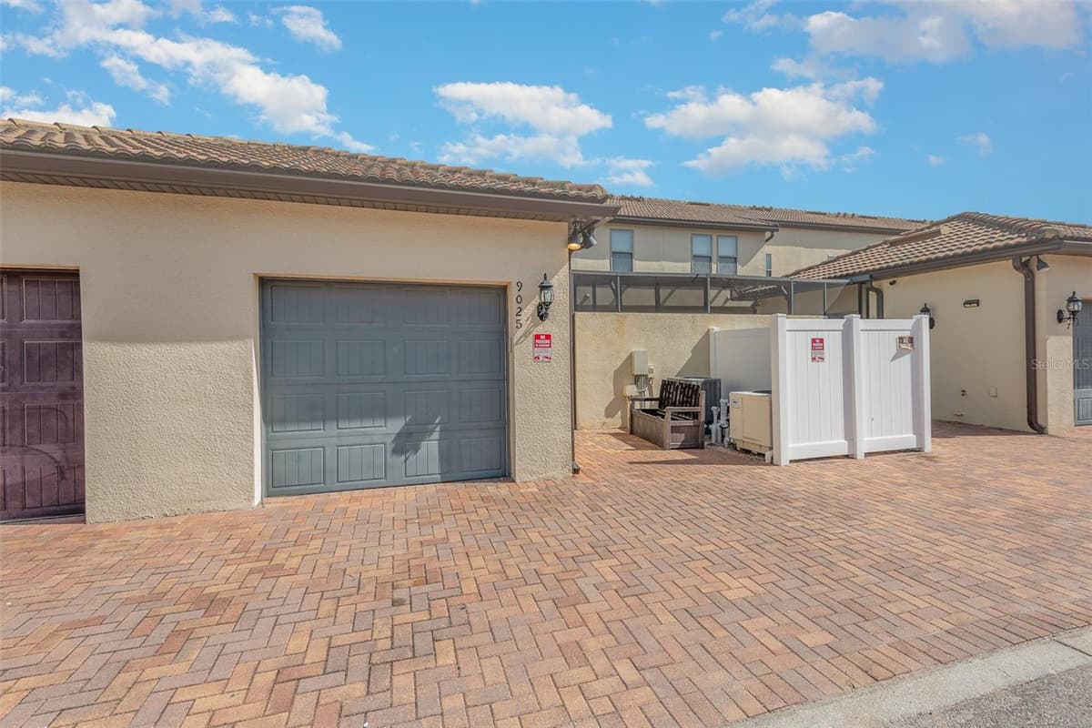 9025 RHODES STREET — photo 35 of 36
