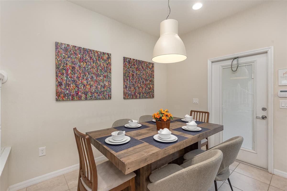 9025 RHODES STREET — photo 6 of 36